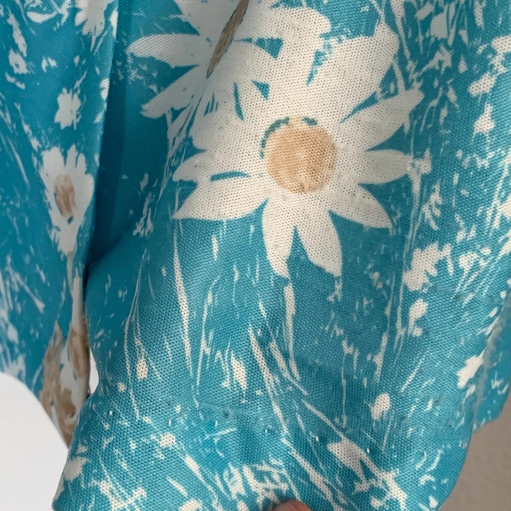 SOLD 70s Polyester Blue Floral Button-Down Sz XS-S - Picture 3 of 5